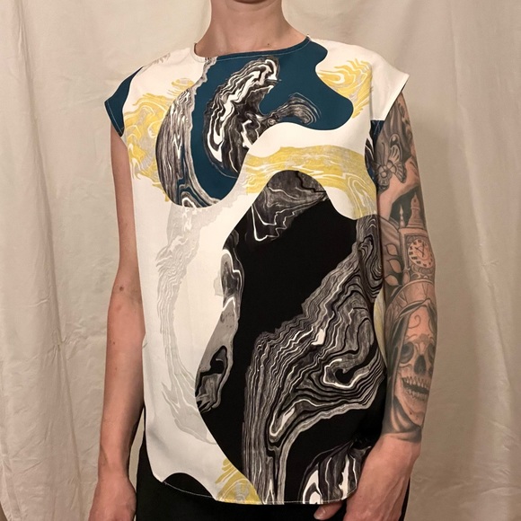 Topshop marble & colour block graphic top - Picture 1 of 3